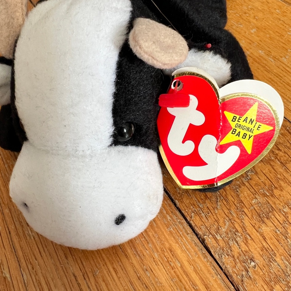 TY Beanie Baby Daisy the Cow NWT Vintage 90s